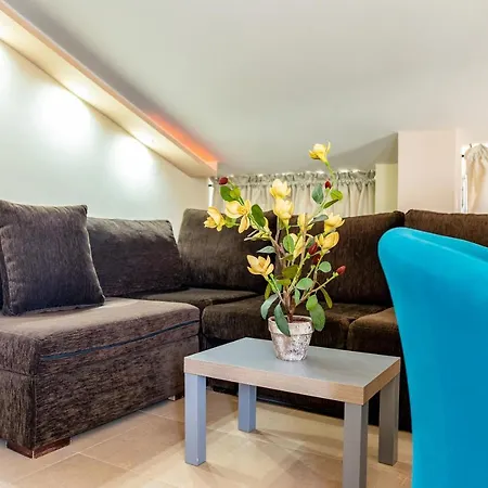 Nikitas 2bd Attic