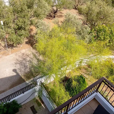 Nikitas 2bd Attic