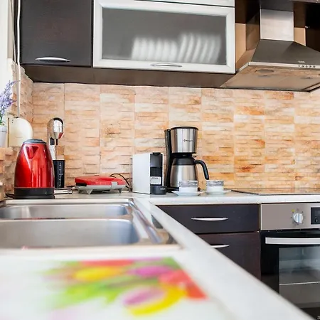 Nikitas 2bd Attic Vakantiehuis