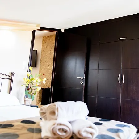 Vakantiehuis Nikitas 2bd Attic